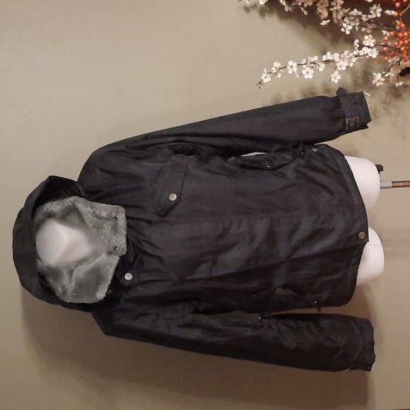 Burton Duchess snowboard jacket - Picture 2 of 16